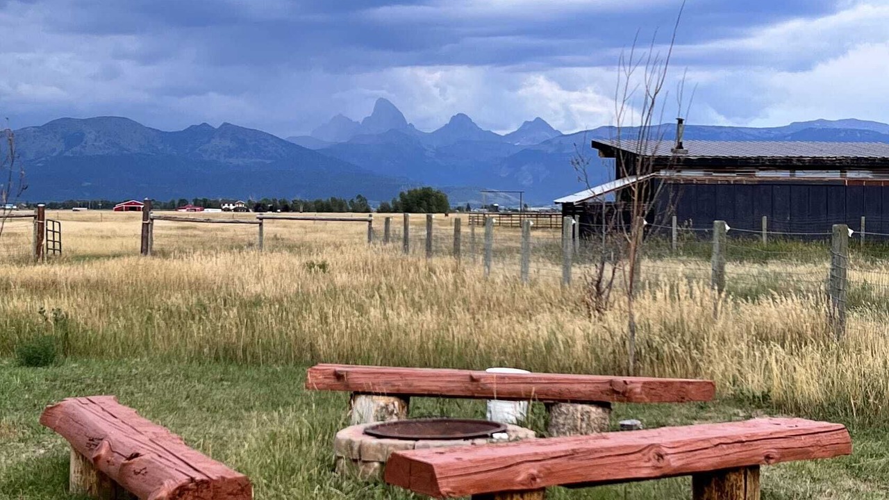 Photo of Others in Leigh Creek Estates