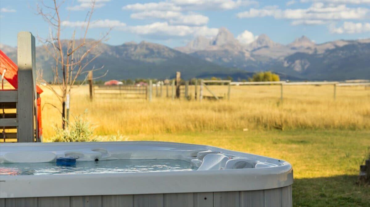 Photo of Outdoor in Leigh Creek Estates