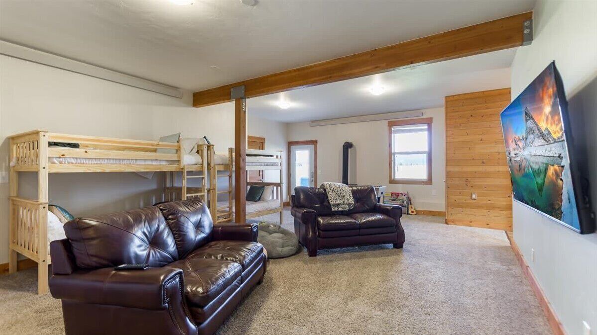 Photo of Others in Leigh Creek Estates