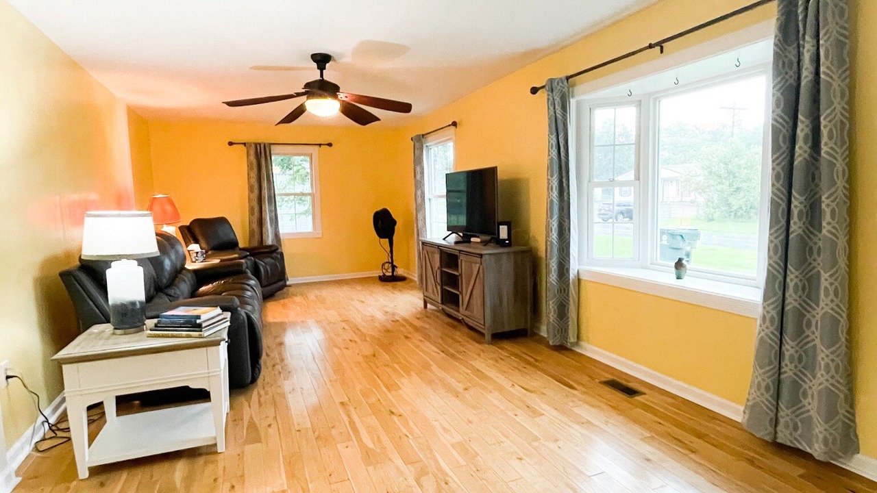 Photo of Livingroom in Hubert