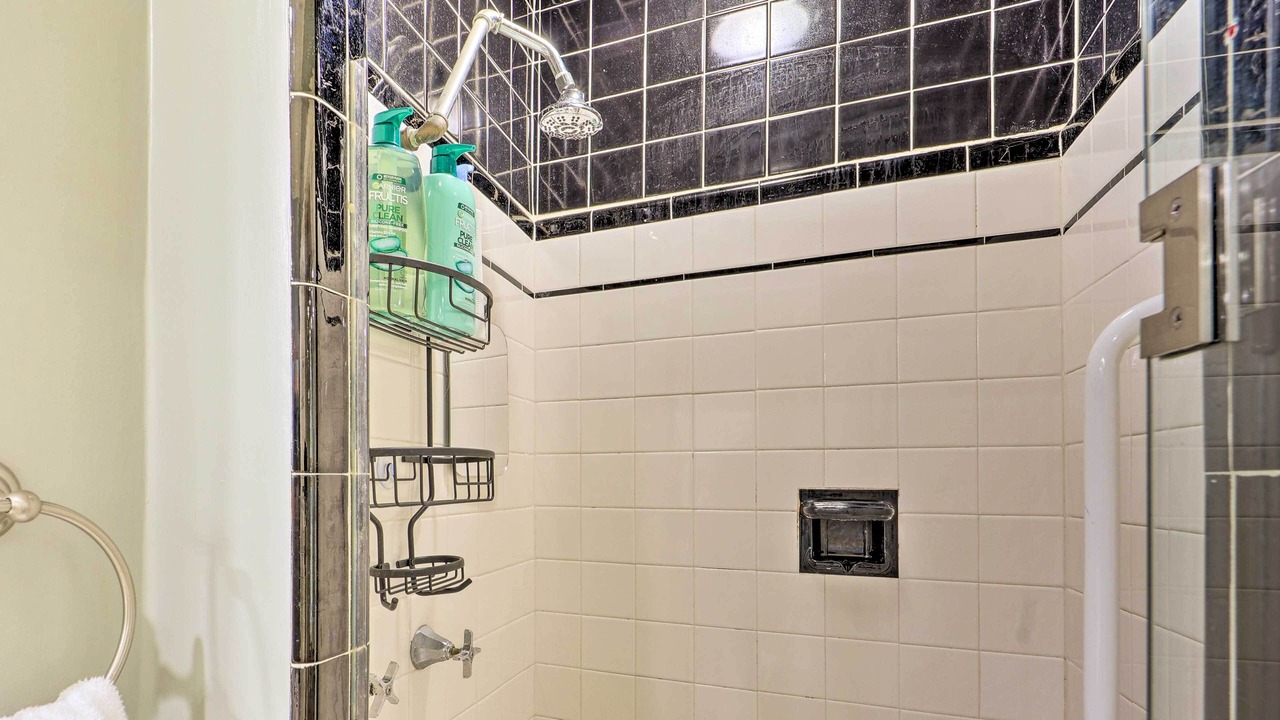 Photo of Bathroom in Jay