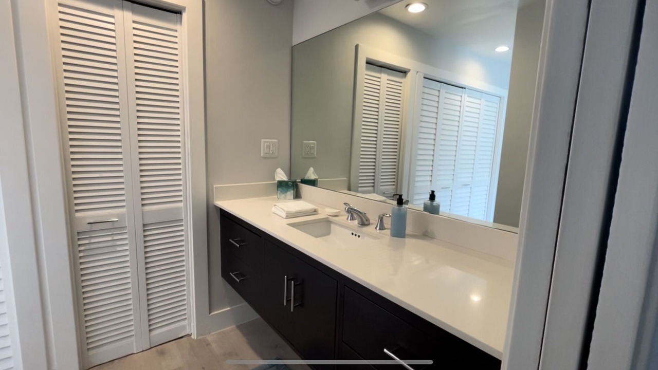 Photo of Bathroom in Playa Del Rey