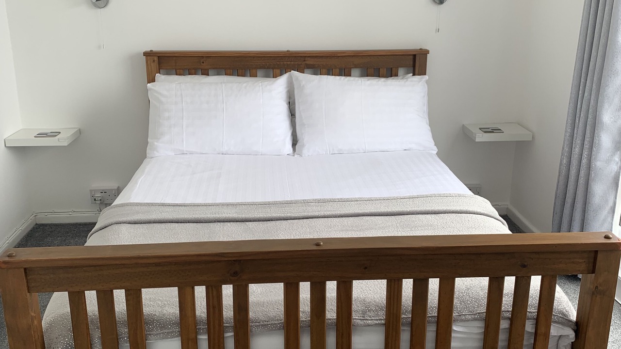 Photo of Bedroom in Millendreath