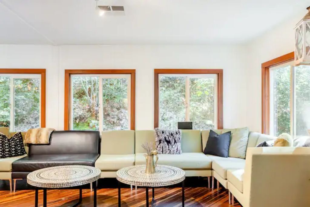 Photo of Livingroom in Guerneville