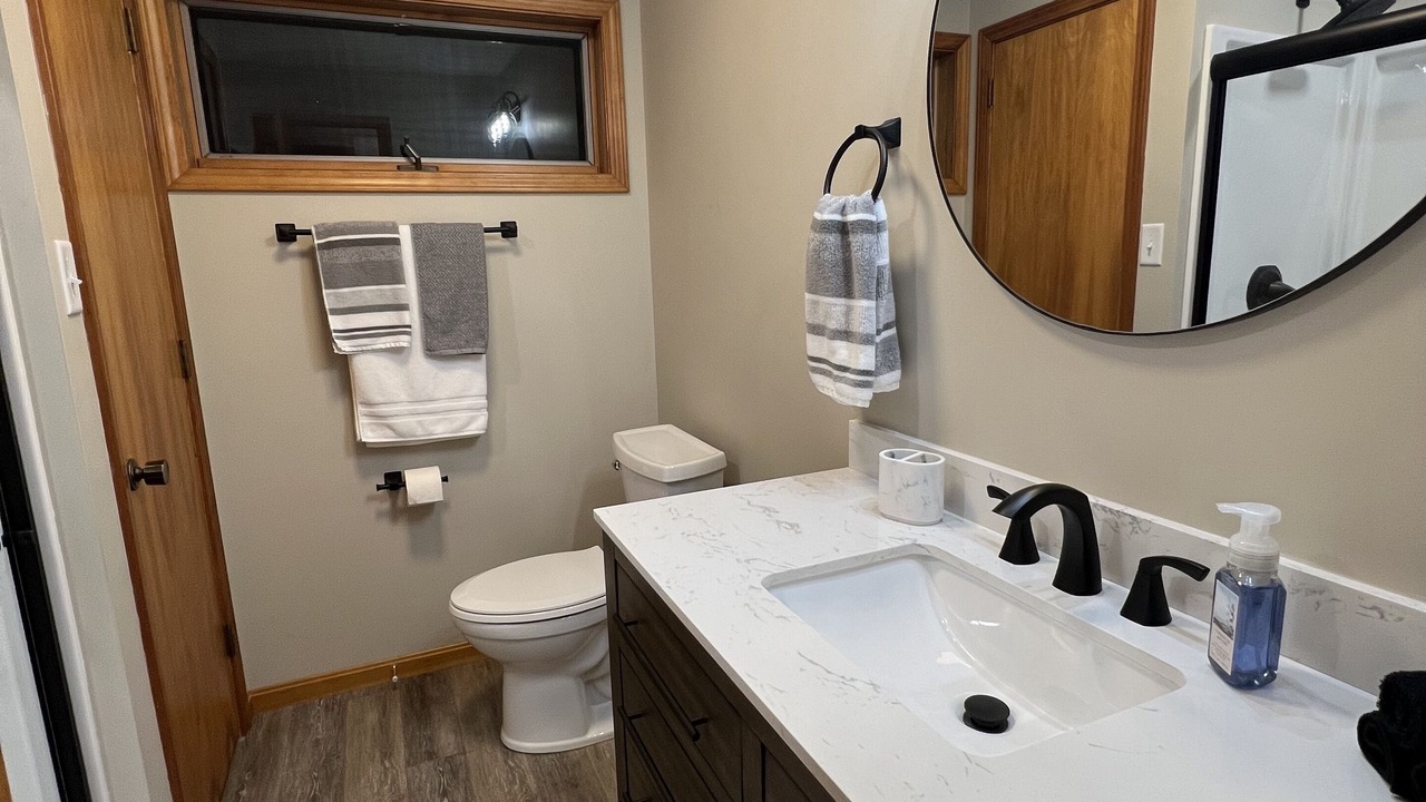 Photo of Bathroom in Nelsonville
