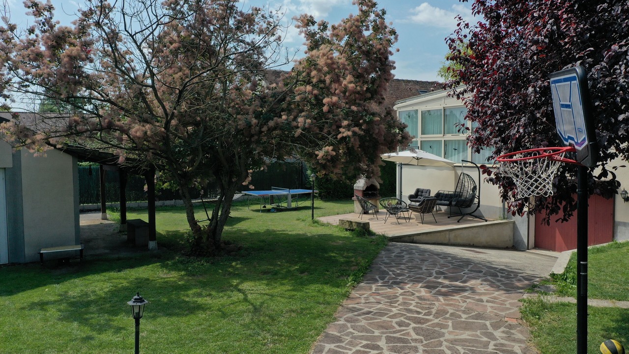 Photo of Patio Balcony in Jaulnes