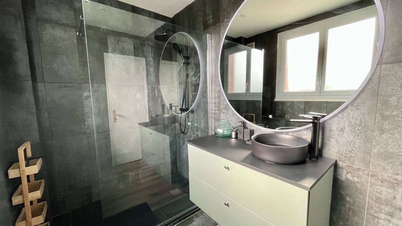 Photo of Bathroom in Jaulnes