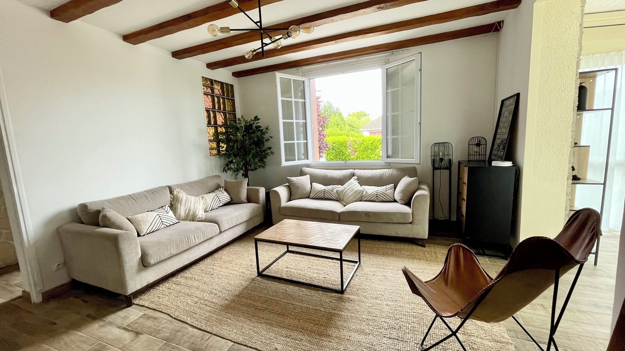 Photo of Livingroom in Jaulnes