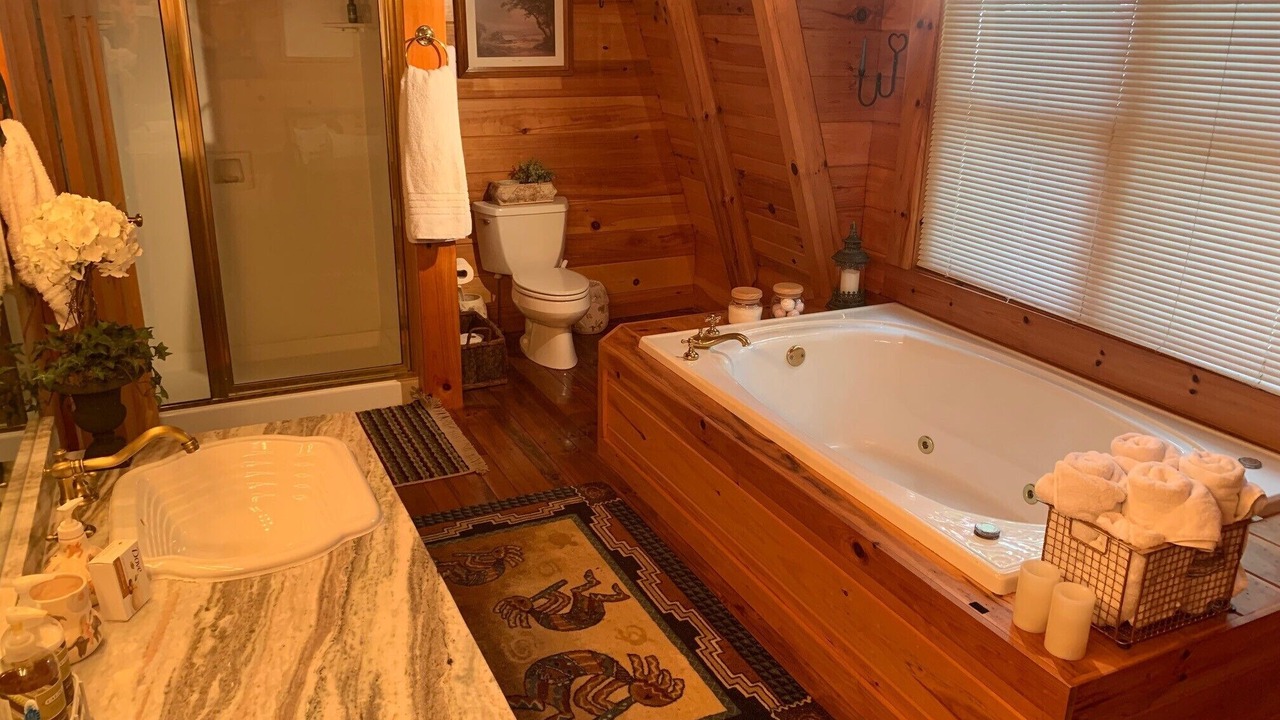 Photo of Bathroom in Tate