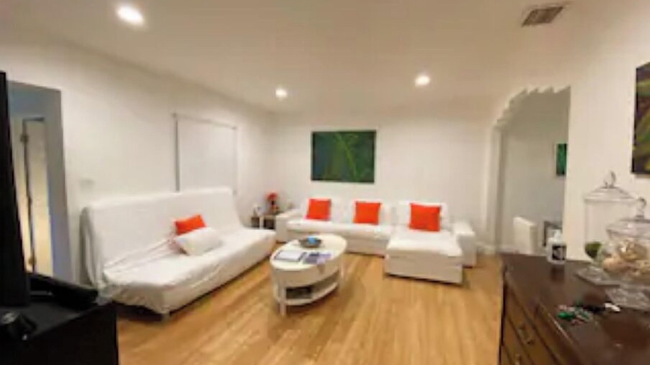 Photo of Livingroom in Northeast Miami
