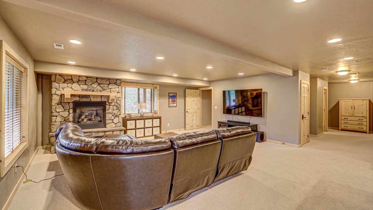 Photo of Livingroom in Brian Head