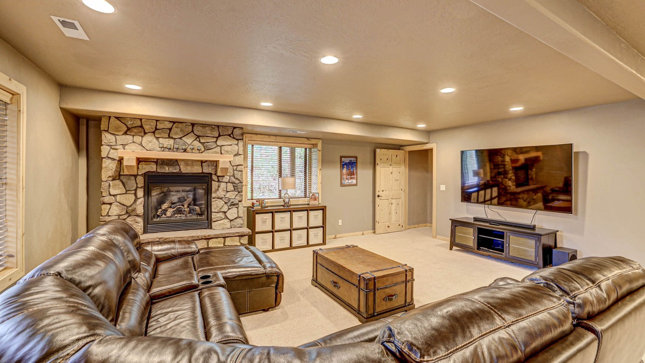 Photo of Livingroom in Brian Head