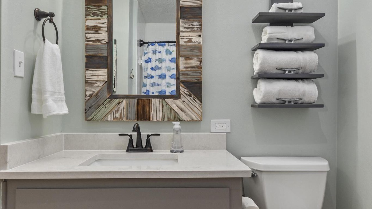 Photo of Bathroom in Dadeville