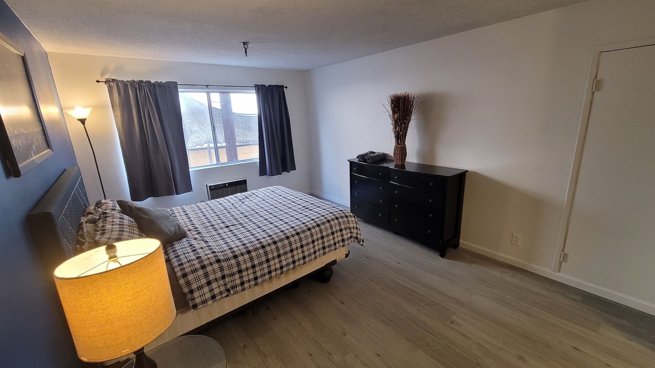 Photo of Bedroom in Pico - Robertson