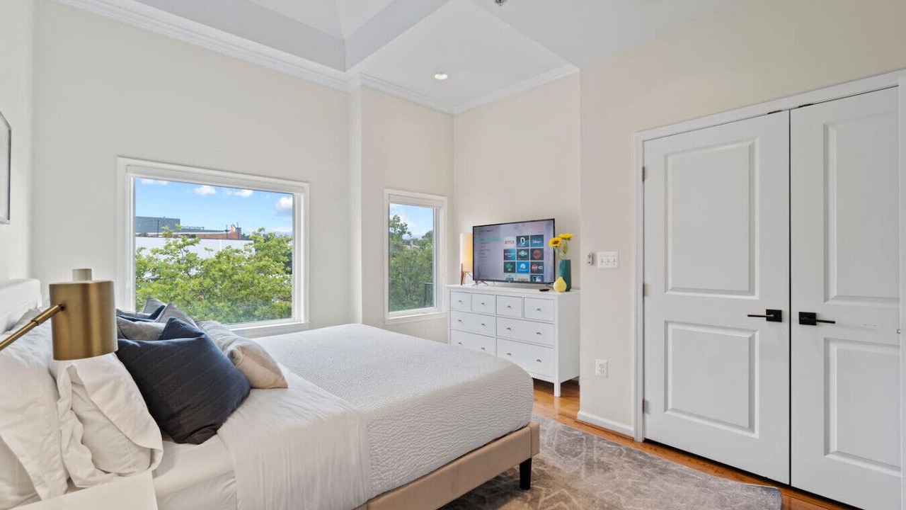 Photo of Bedroom in Shaw
