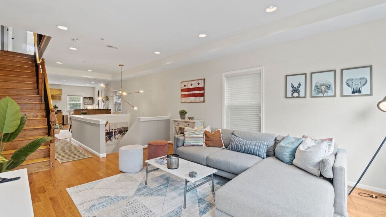 Photo of Livingroom in Shaw