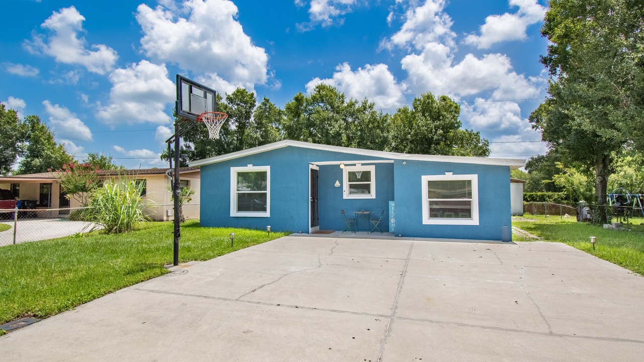 Photo of Outdoor in Tampa
