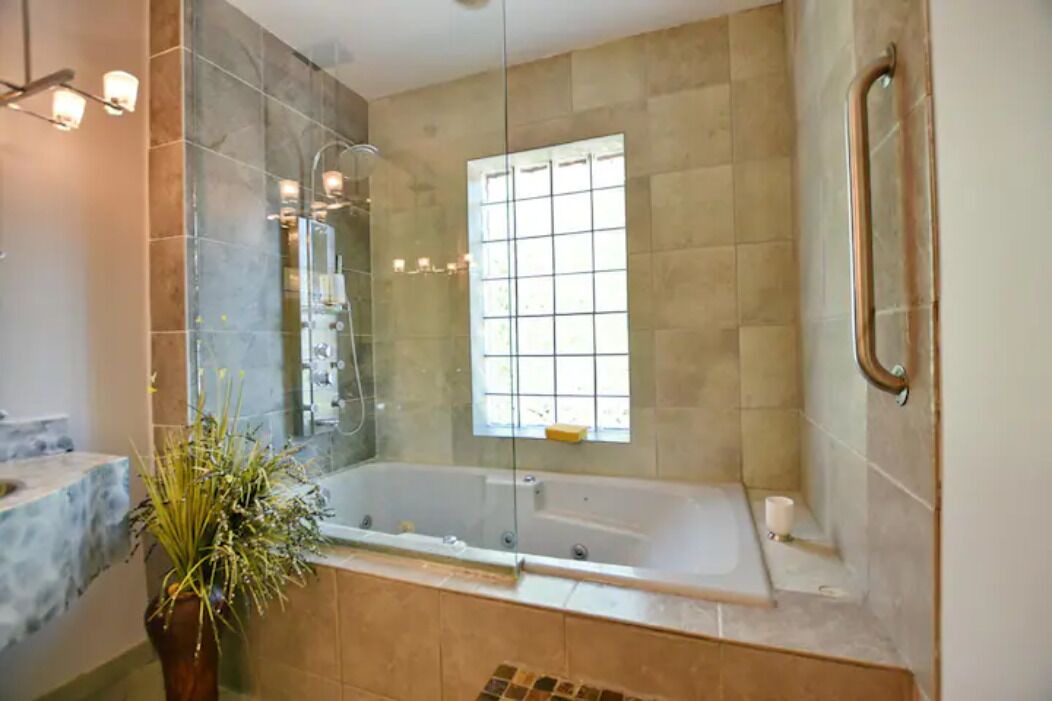 Photo of Bathroom in The Blue Mountains