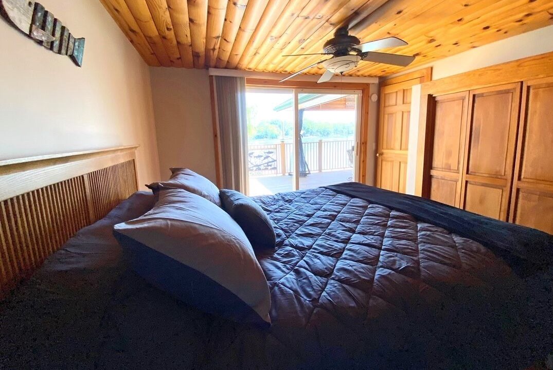 Photo of Bedroom in Burr Oak