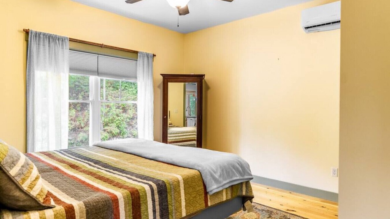 Photo of Bedroom in Otis