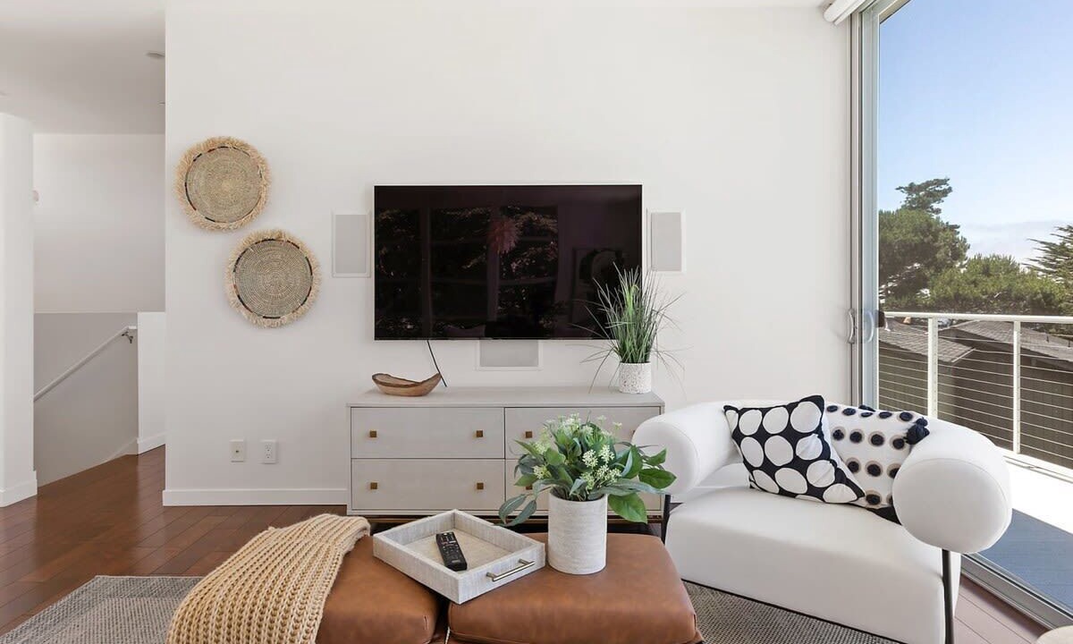 Photo of Livingroom in Sharp Park