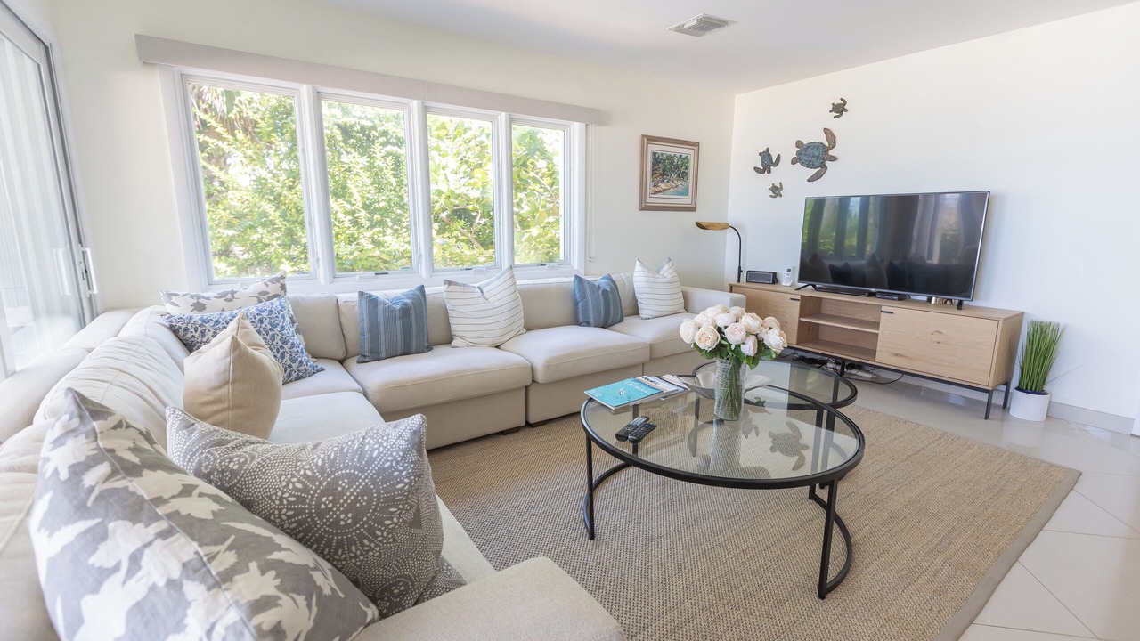 Photo of Livingroom in Rum Point