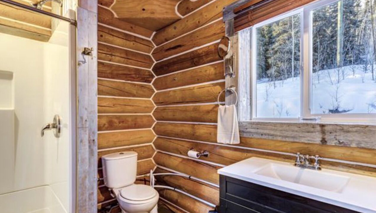 Photo of Bathroom in Yukon