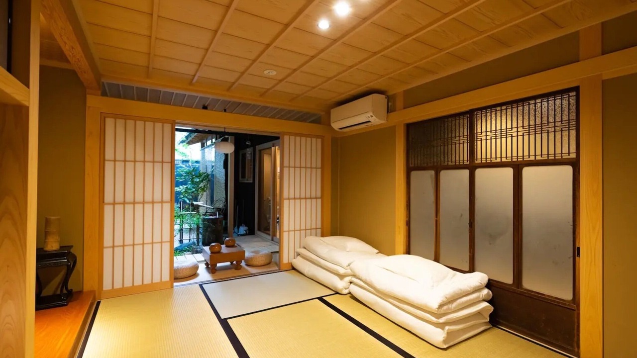 Photo of Others in Karasuma