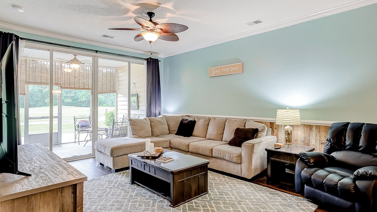 Photo of Livingroom in Red Hill