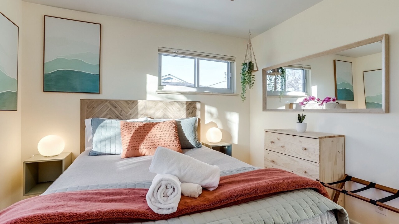 Photo of Bedroom in Aurora