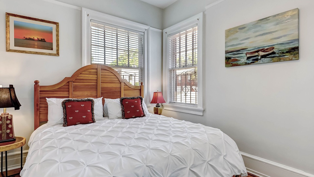 Photo of Bedroom in Thomas Square
