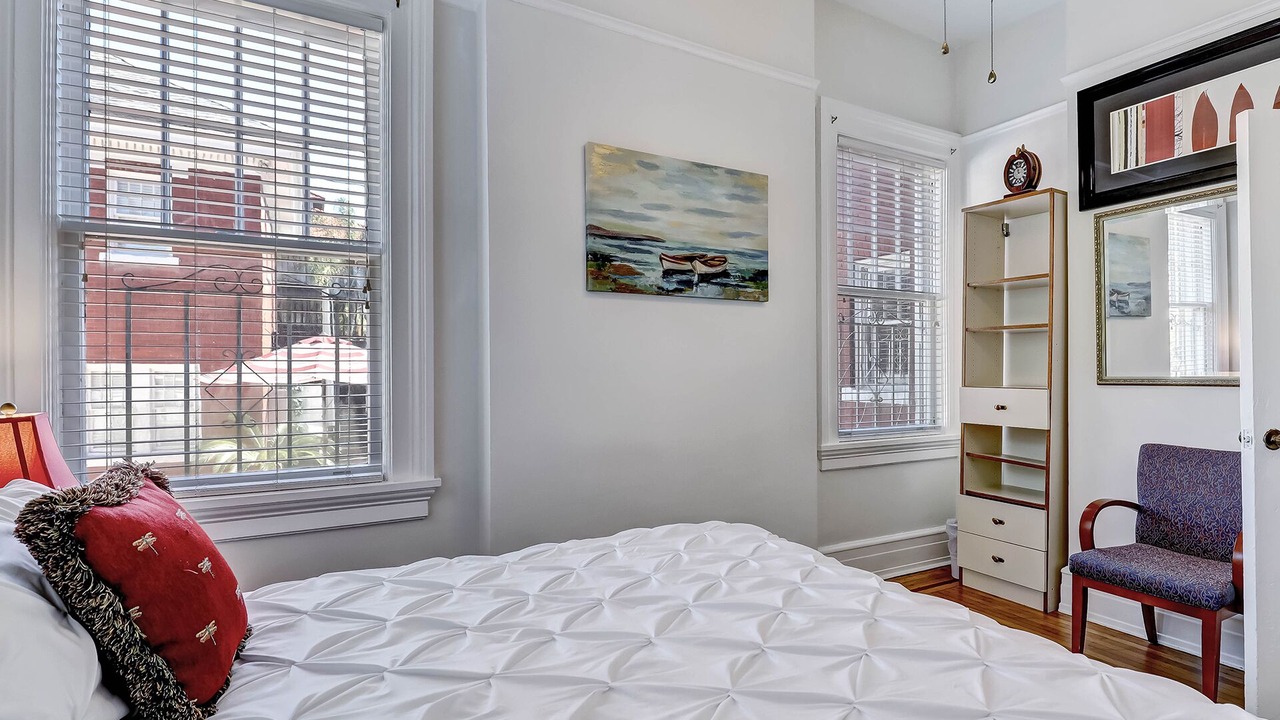 Photo of Bedroom in Thomas Square