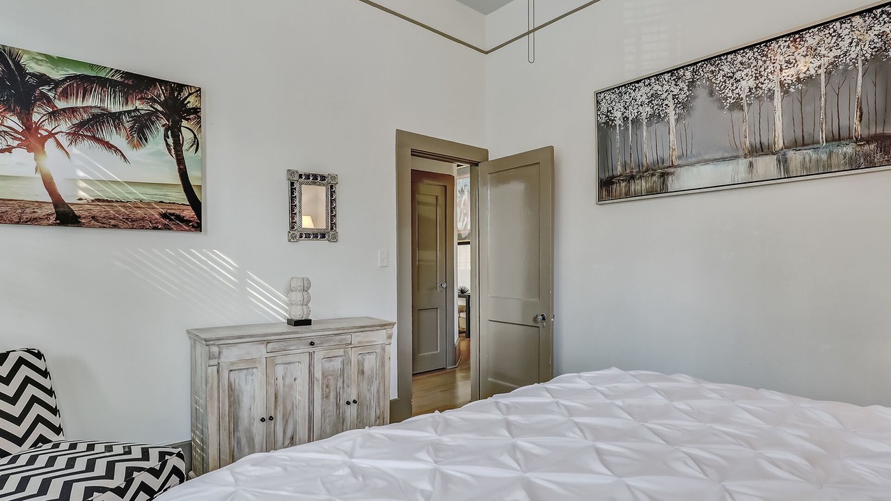 Photo of Bedroom in Thomas Square