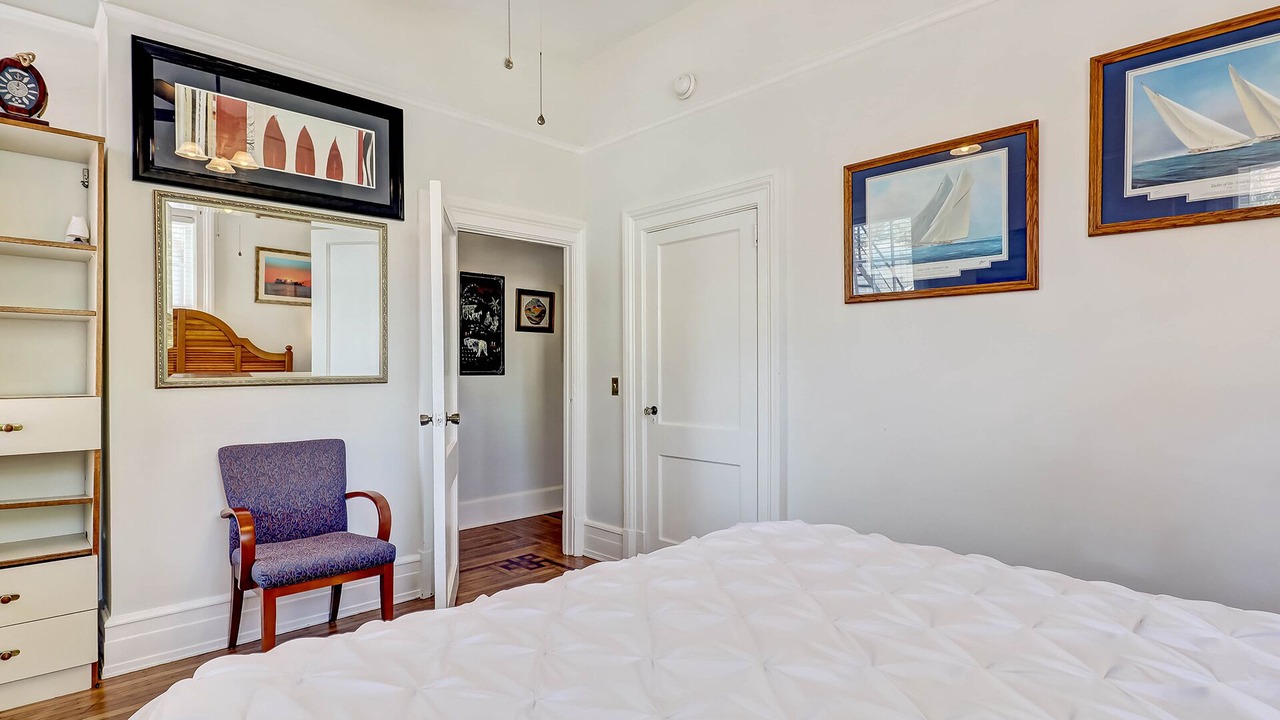 Photo of Bedroom in Thomas Square