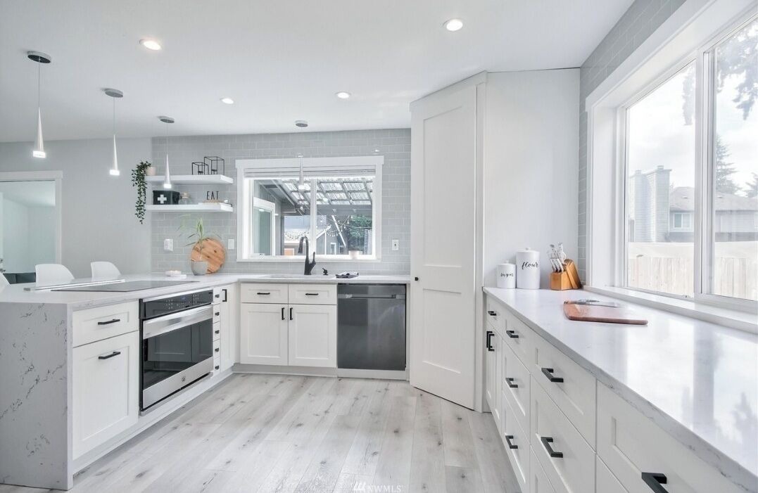Photo of Kitchen in Paine Field-Lake Stickney