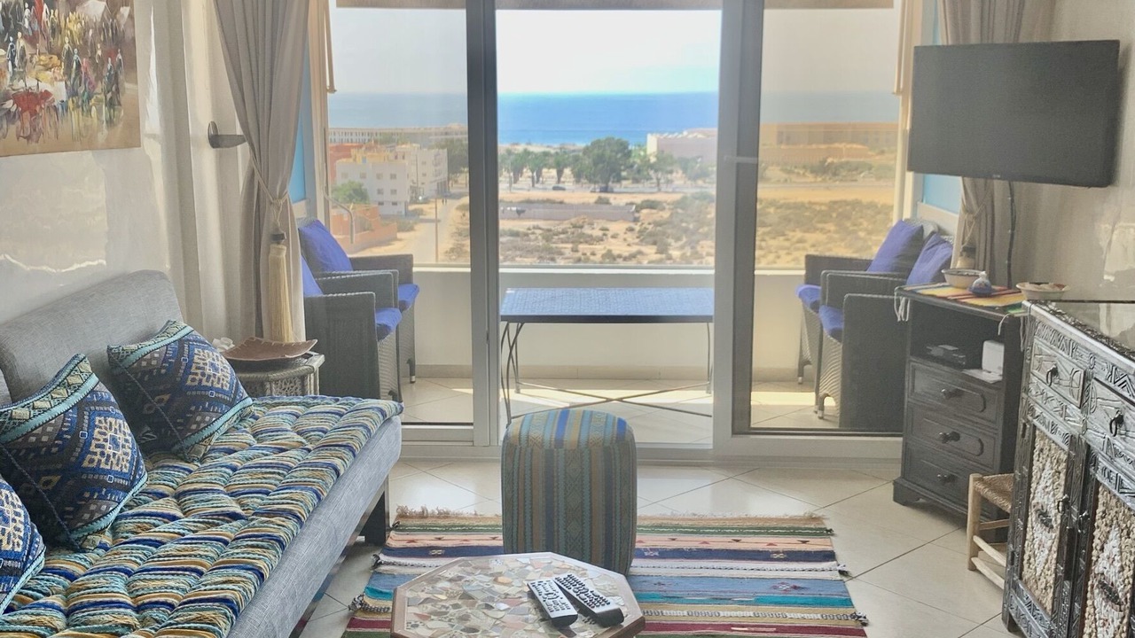 Photo of Livingroom in Tamrhakht