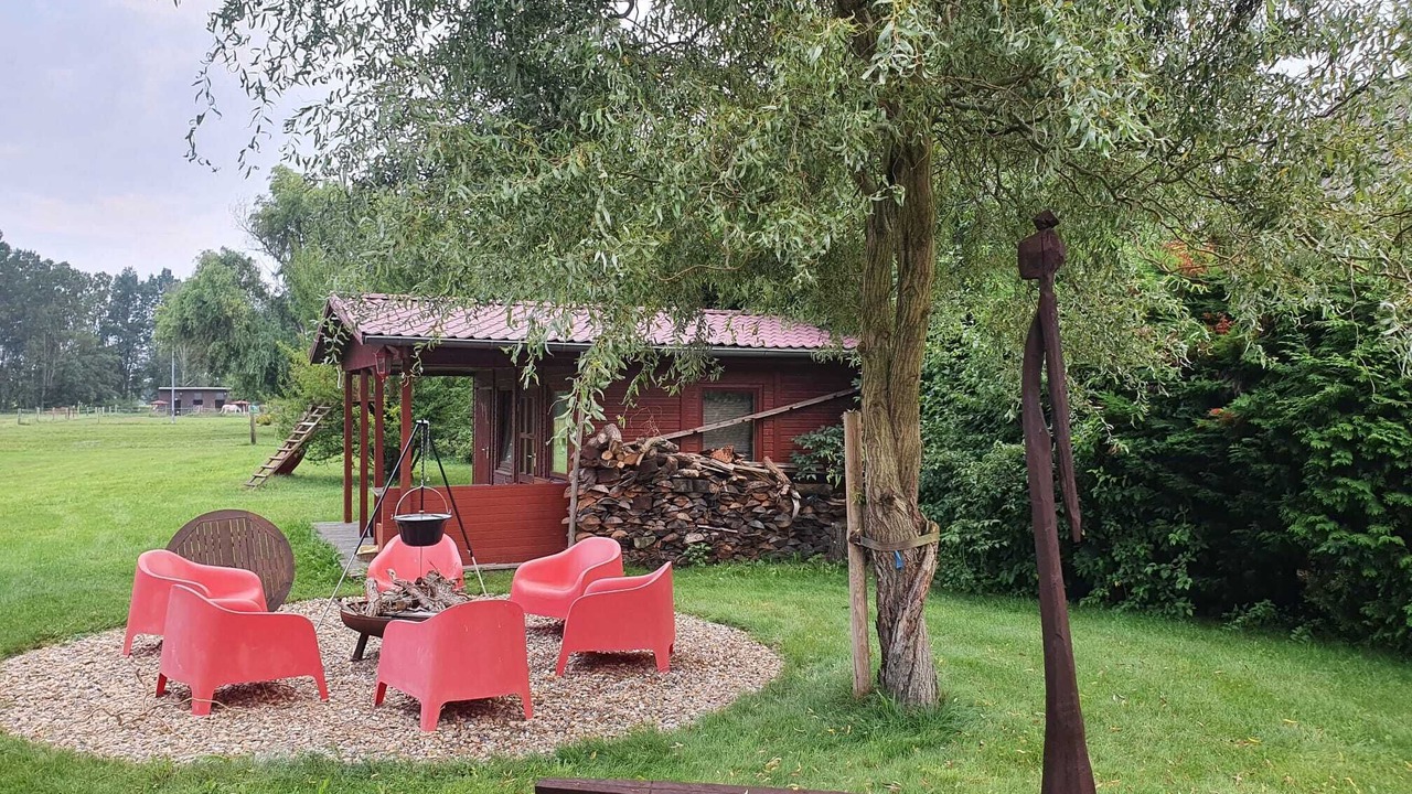 Photo of Outdoor in Maust