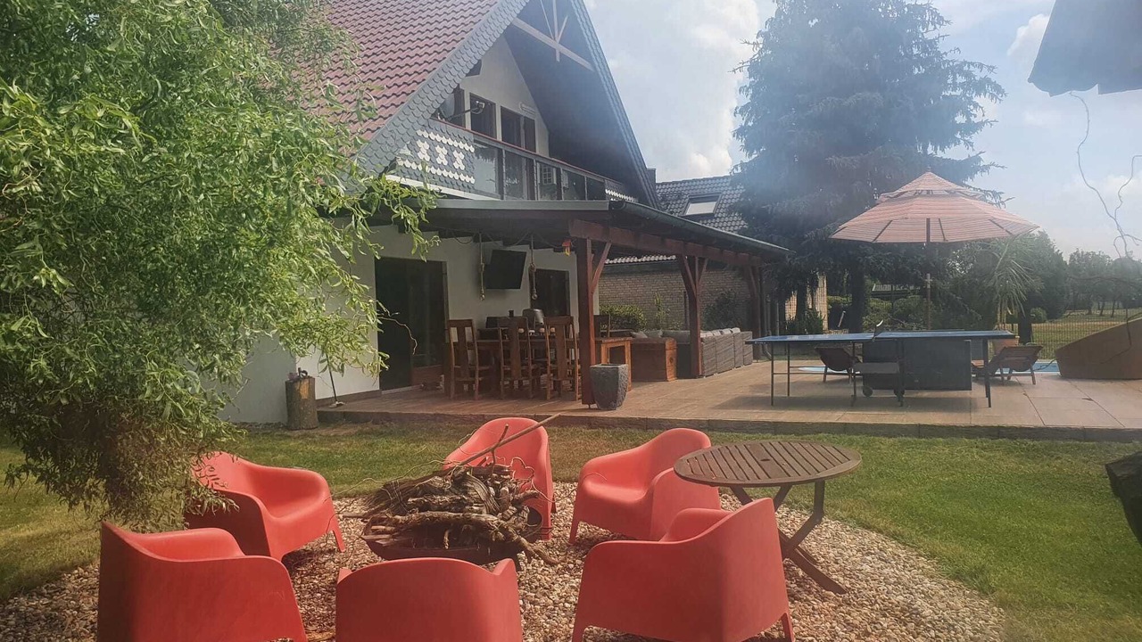 Photo of Outdoor in Maust