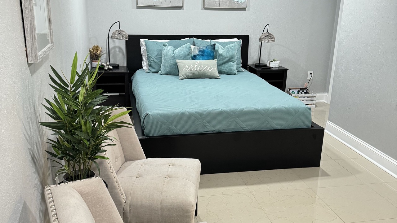 Photo of Bedroom in Embassy Hills