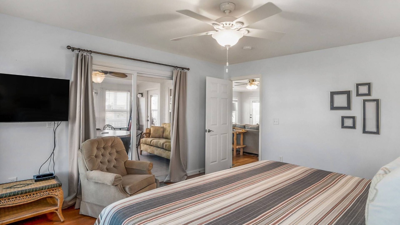 Photo of Bedroom in Beachwalk