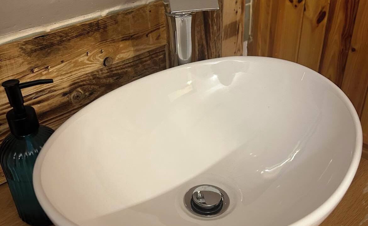 Photo of Bathroom in Taynuilt