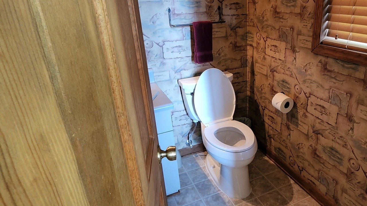 Photo of Bathroom in Jasper