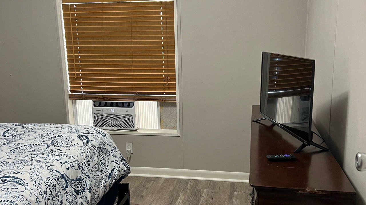 Photo of Bedroom in Sulphur