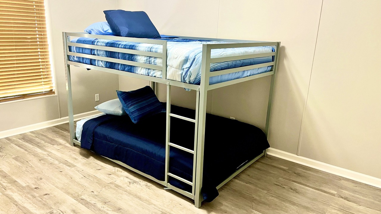 Photo of Bedroom in Sulphur