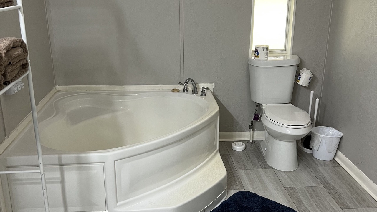 Photo of Bathroom in Sulphur