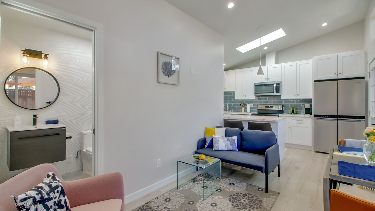 Photo of Livingroom in Almaden