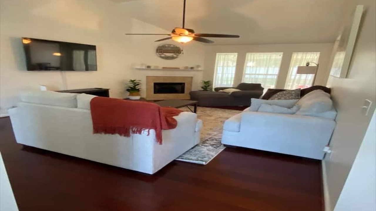 Photo of Livingroom in Pooler