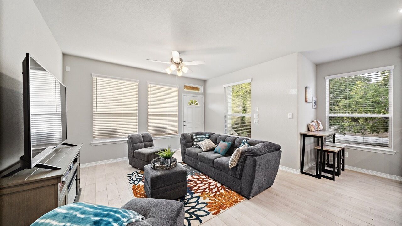 Photo of Livingroom in La Porte