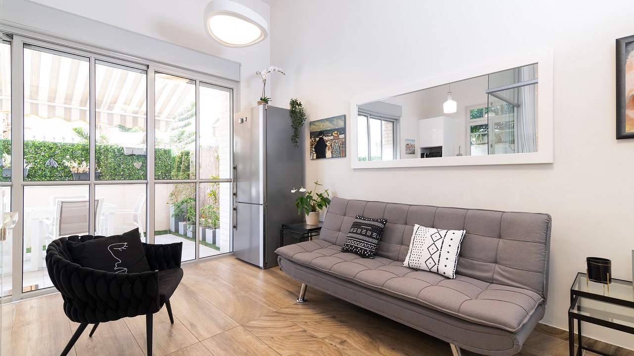 Photo of Livingroom in Kerem HaTeimanim
