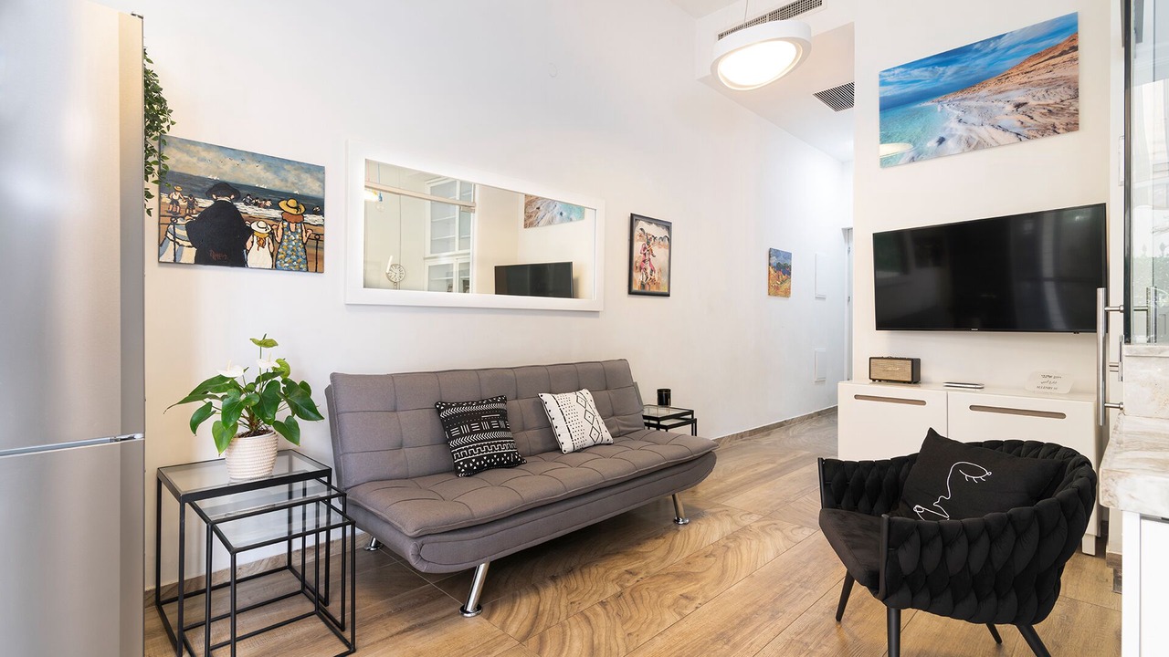 Photo of Livingroom in Kerem HaTeimanim